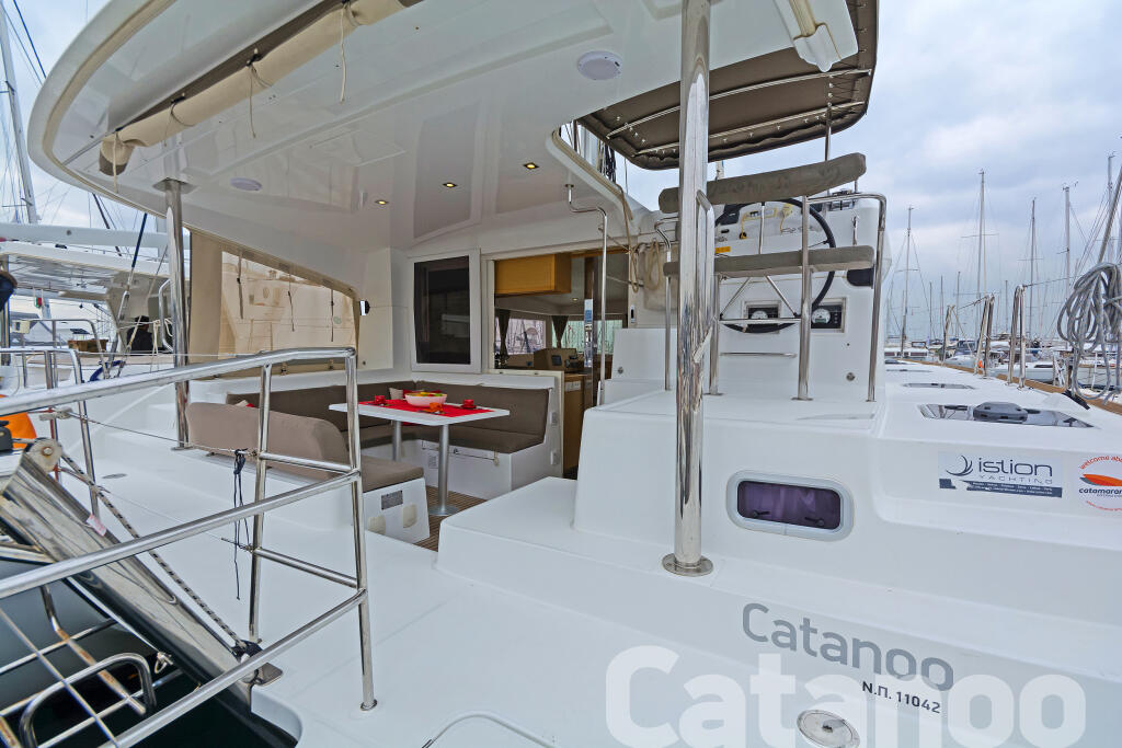 Catamaran 