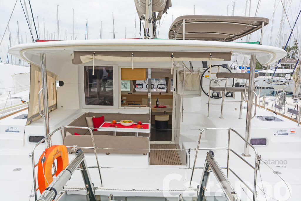 Catamaran 