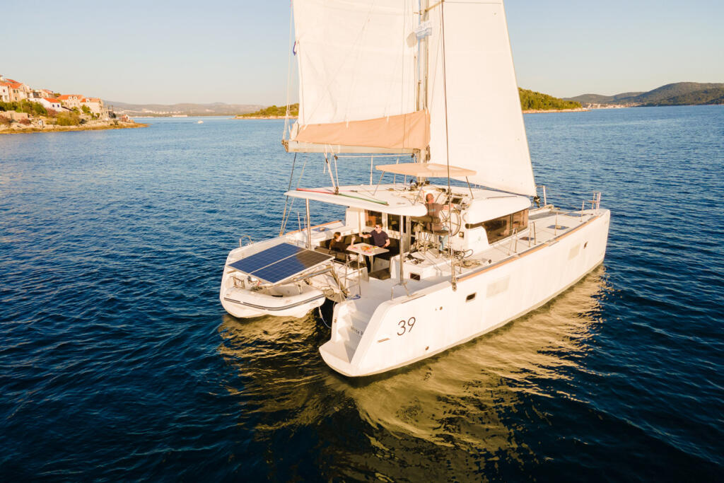 Catamaran 