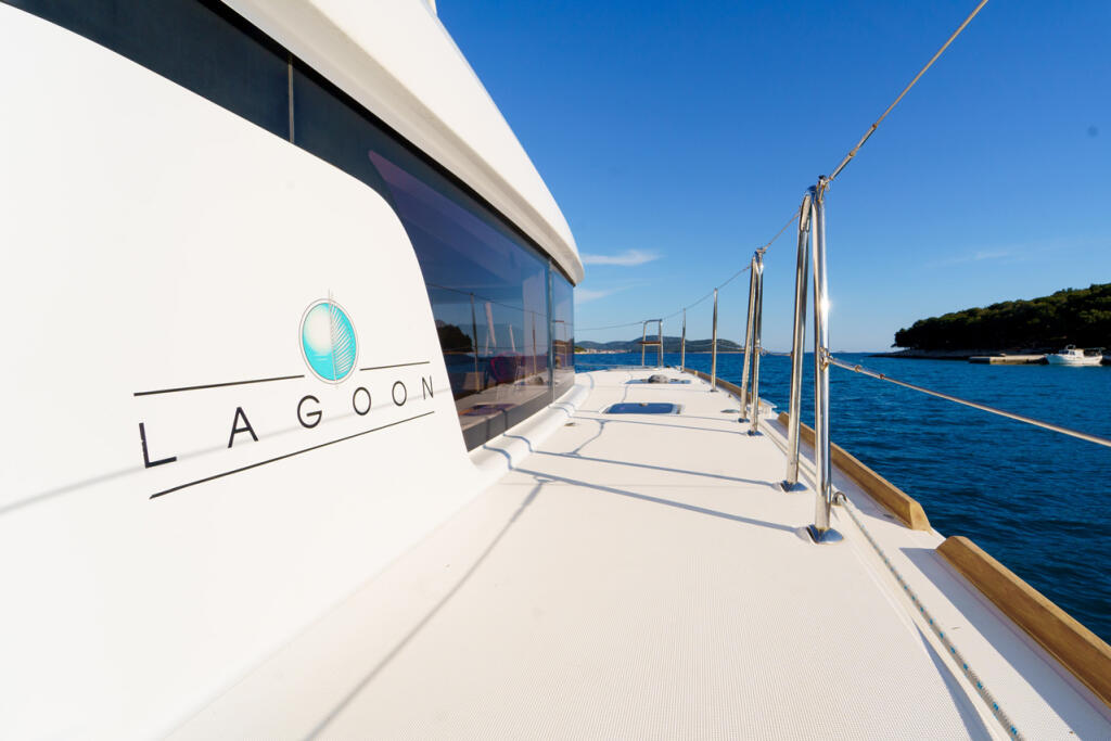 Catamaran 