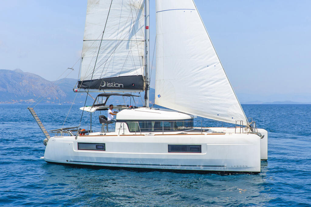 Catamaran 