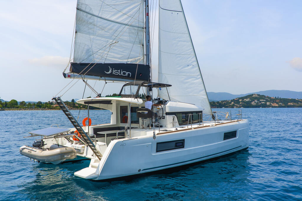 Catamaran 