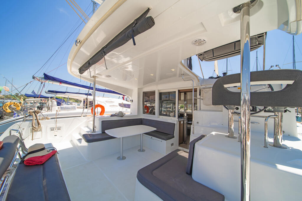Catamaran 