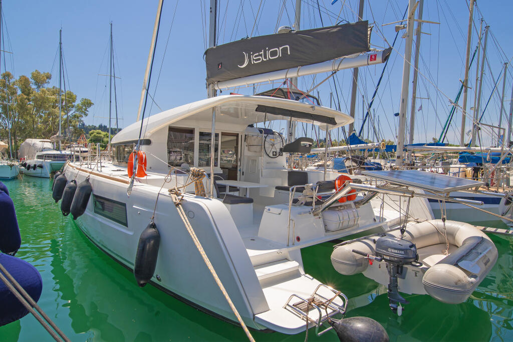 Catamaran 