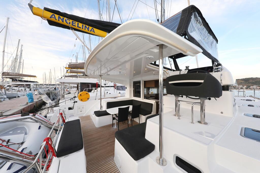 Catamaran 