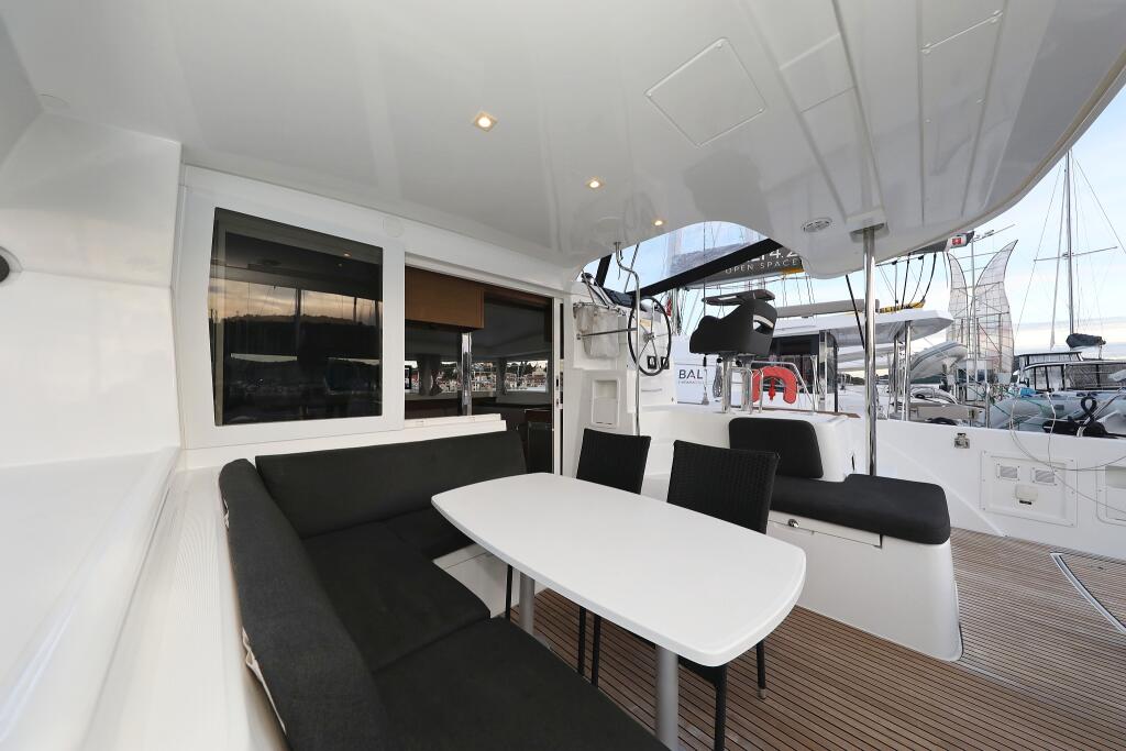 Catamaran 