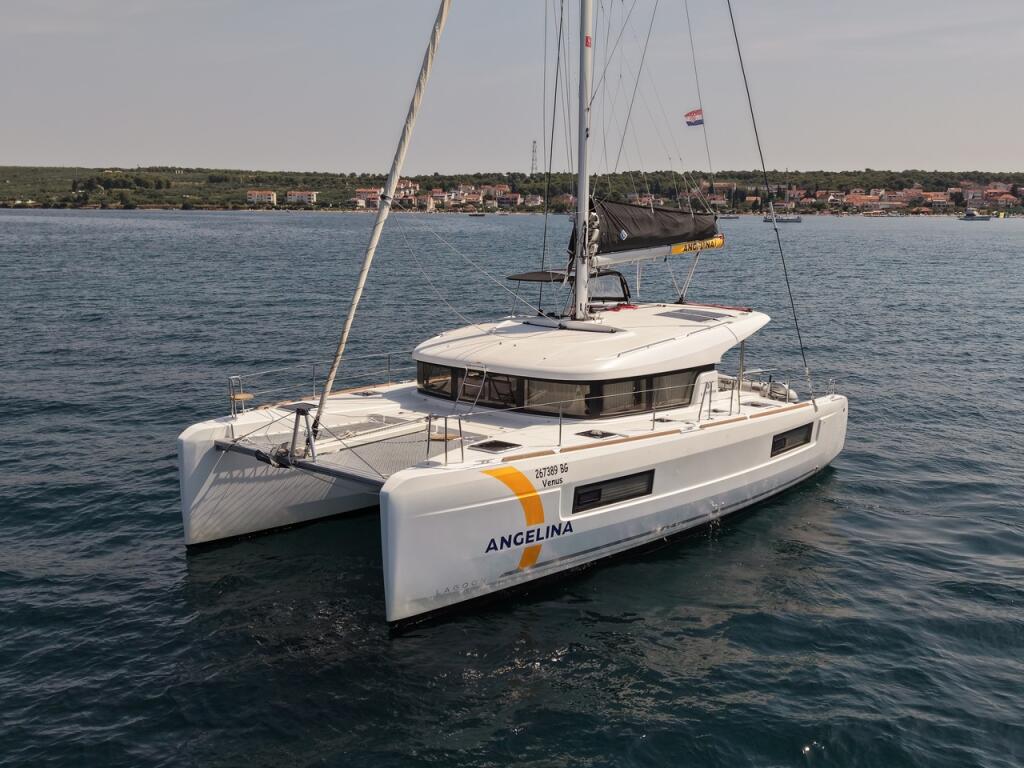 Catamaran 