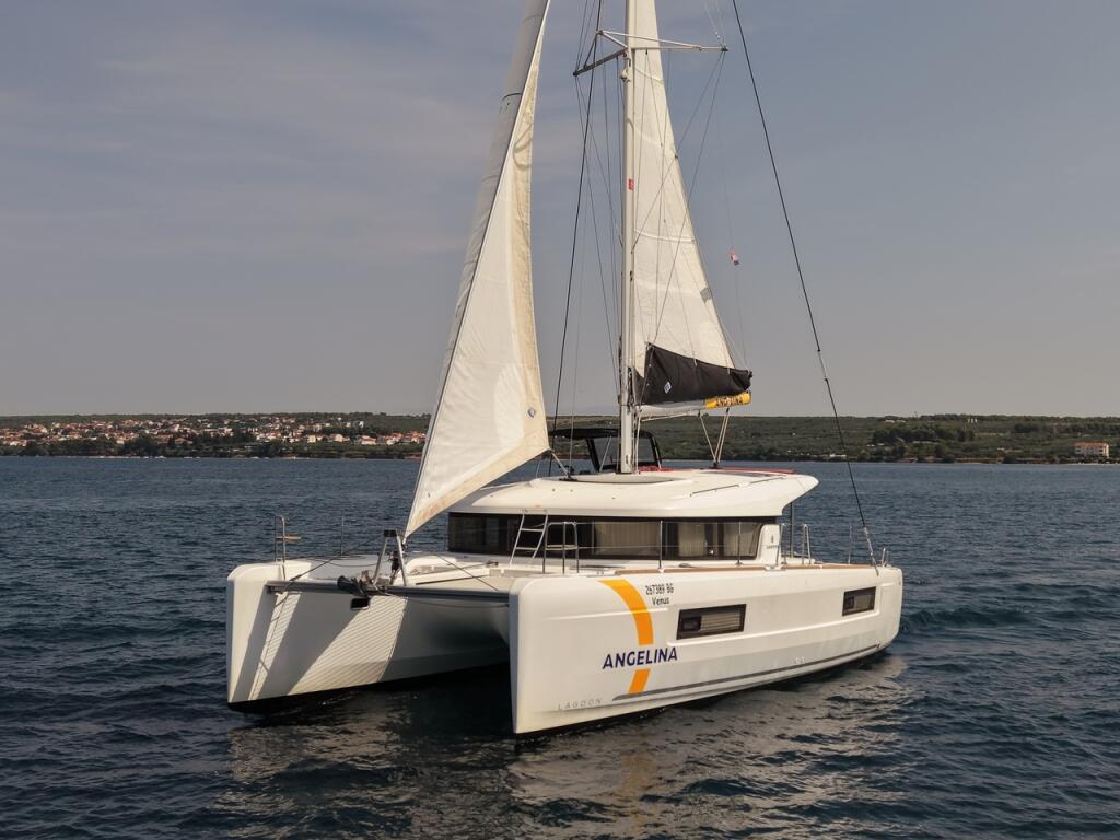 Catamaran 