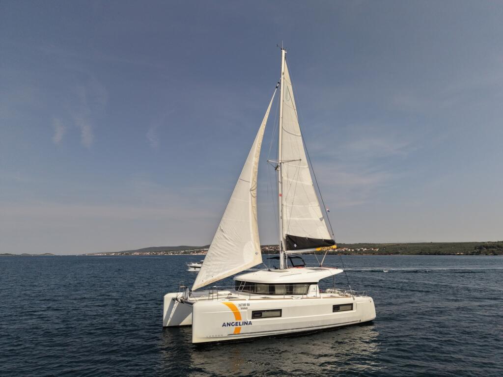 Catamaran 
