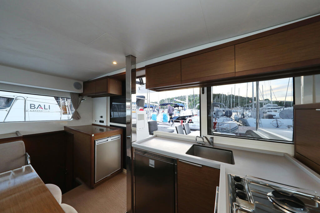 Catamaran 