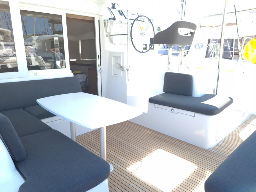 Catamaran 