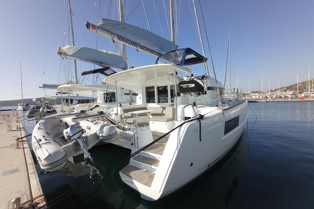 Catamaran 