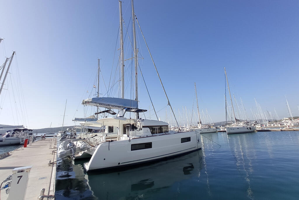 Catamaran 