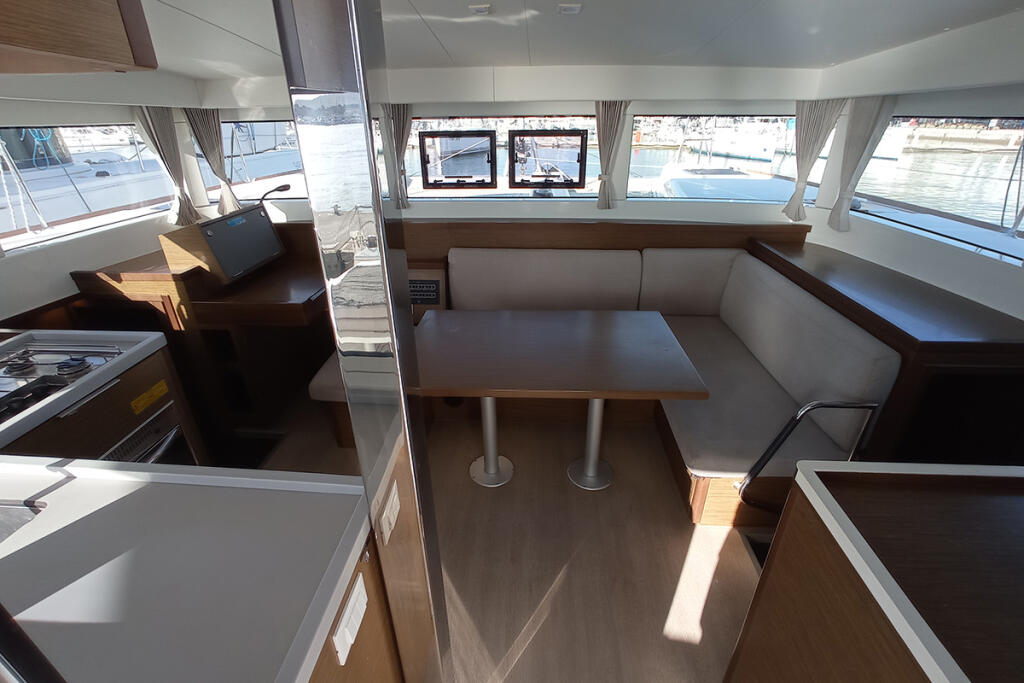 Catamaran 