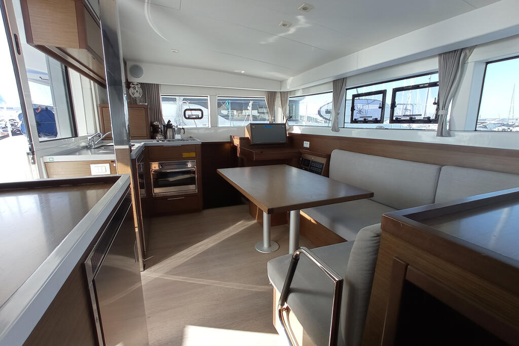 Catamaran 