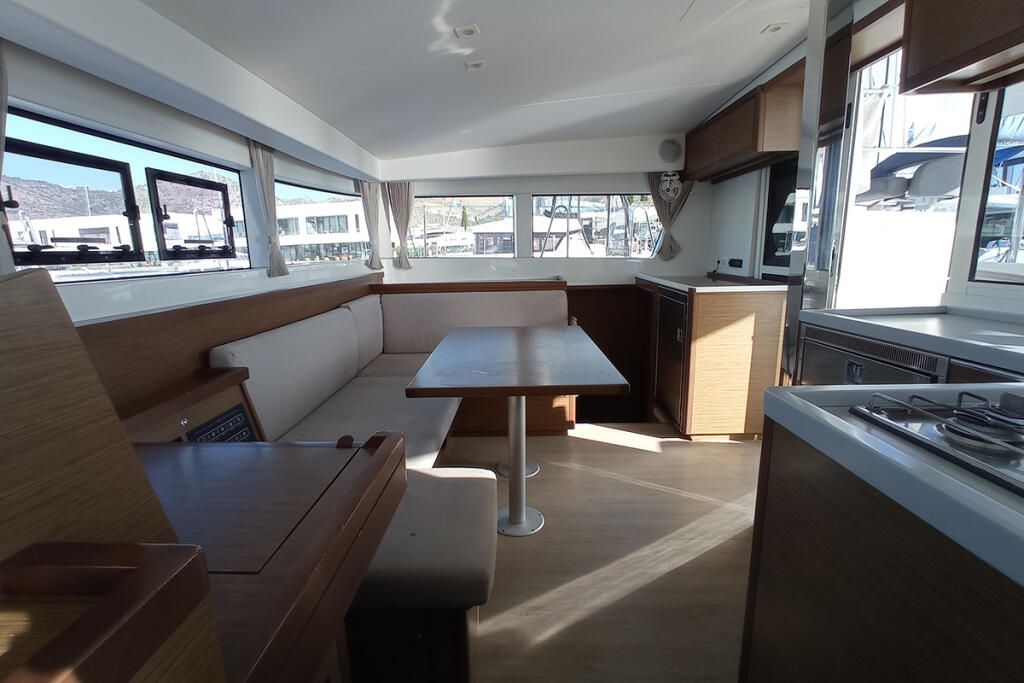 Catamaran 