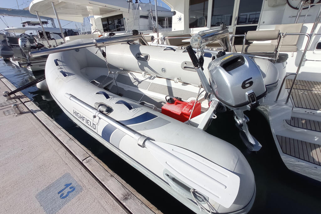 Catamaran 