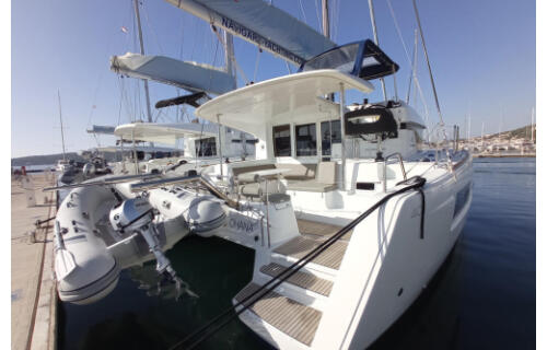 Catamaran 
