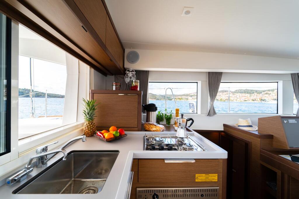 Catamaran 