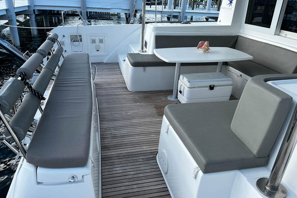 Catamaran 