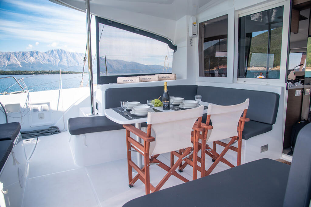 Catamaran 