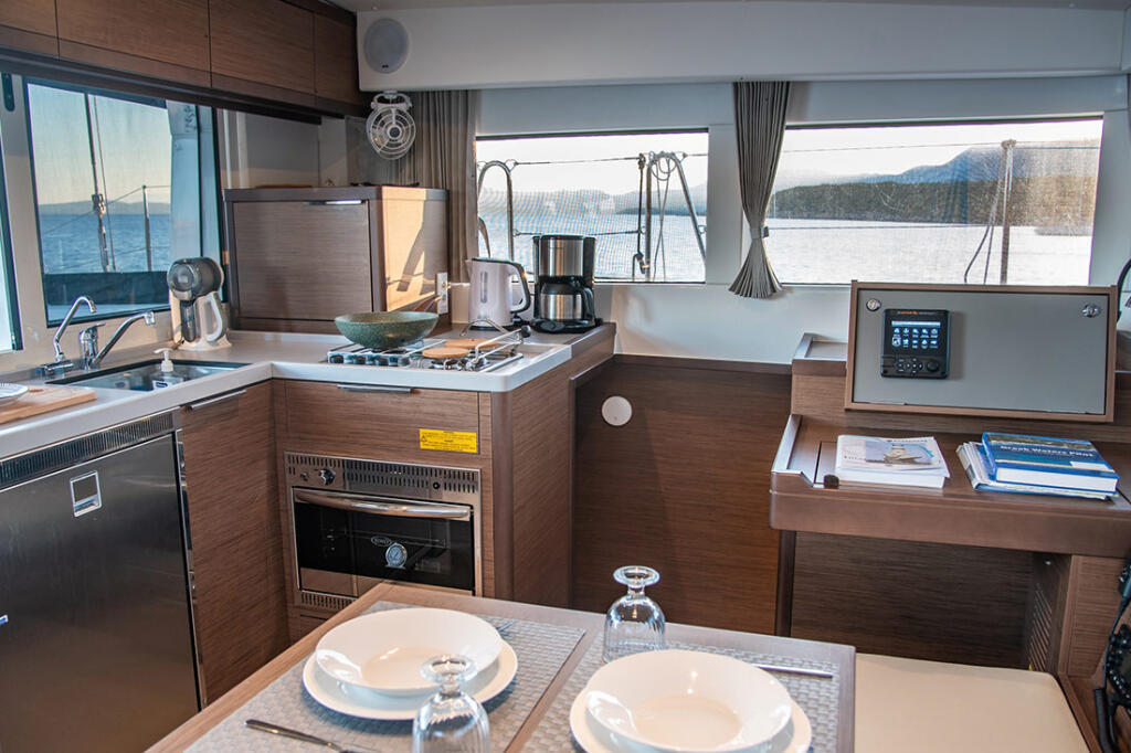 Catamaran 