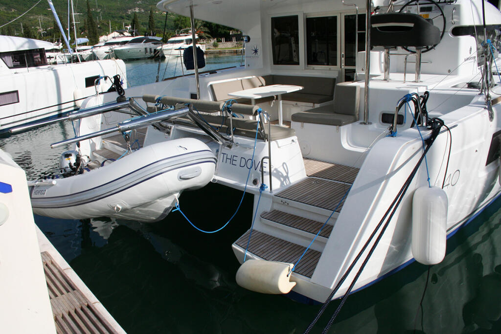 Catamaran 