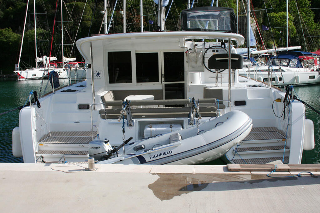 Catamaran 