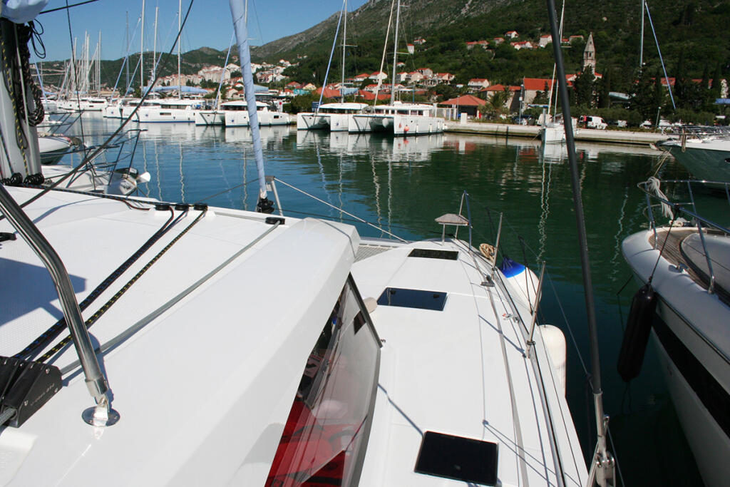 Catamaran 