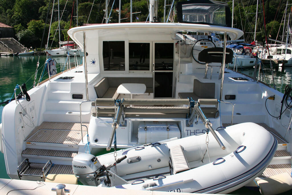 Catamaran 
