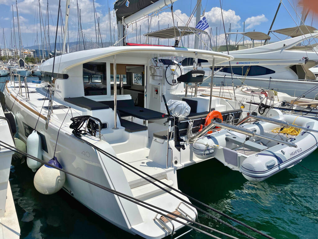 Catamaran 