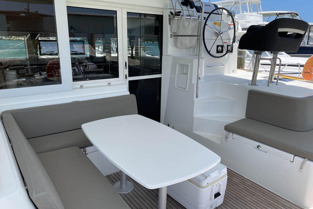 Catamaran 
