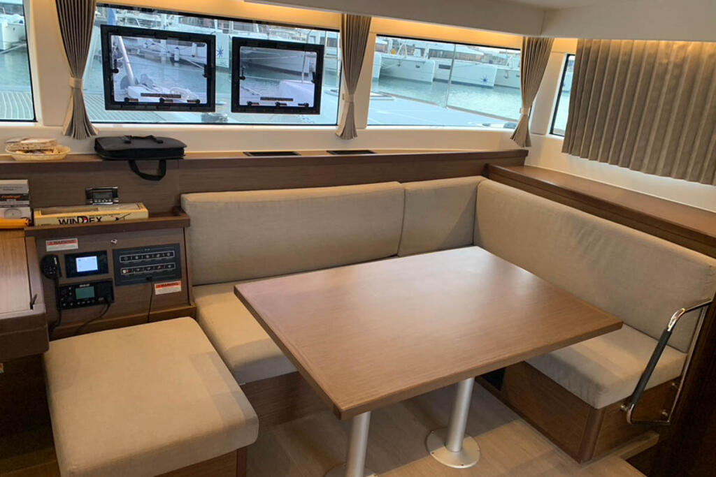 Catamaran 