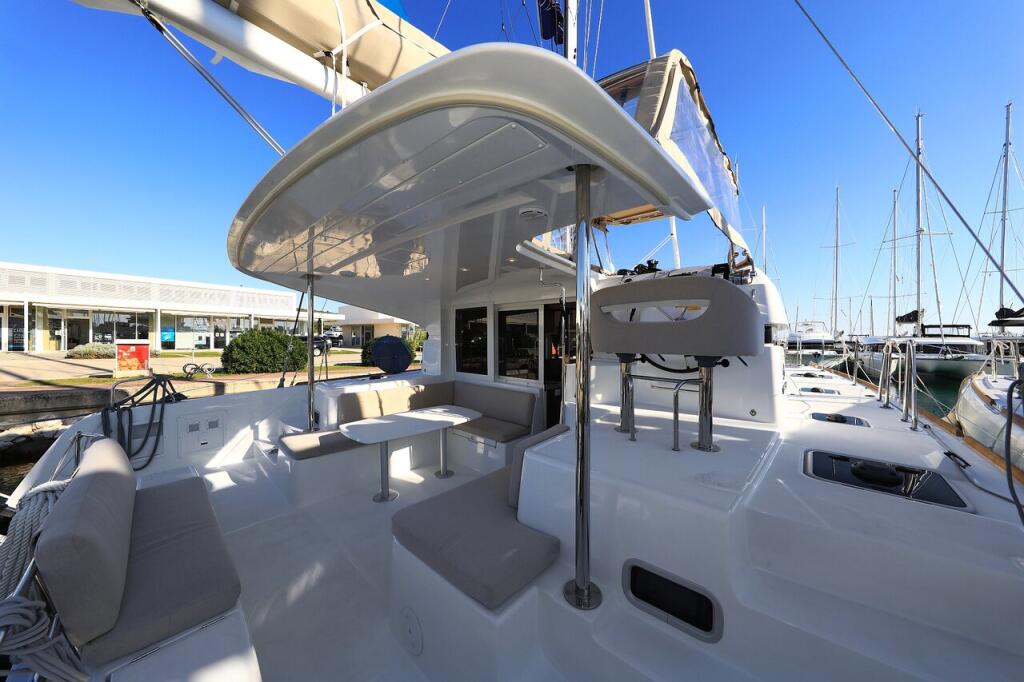 Catamaran 