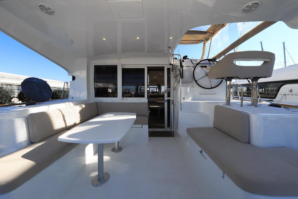 Catamaran 