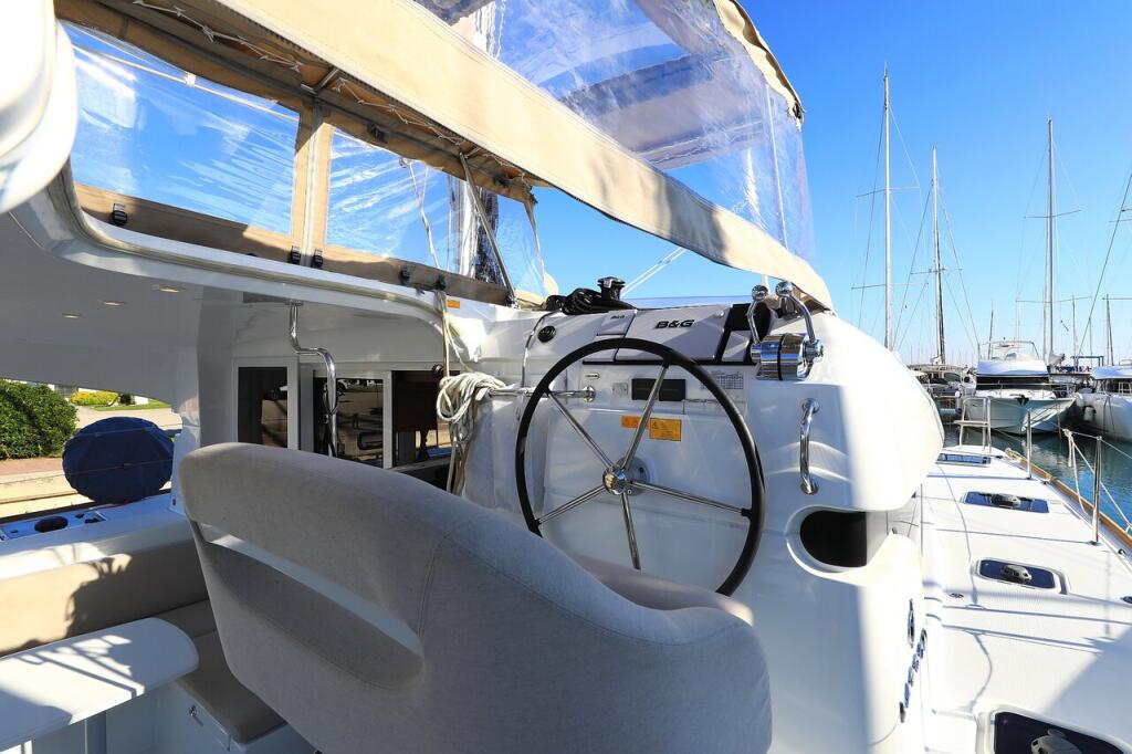 Catamaran 