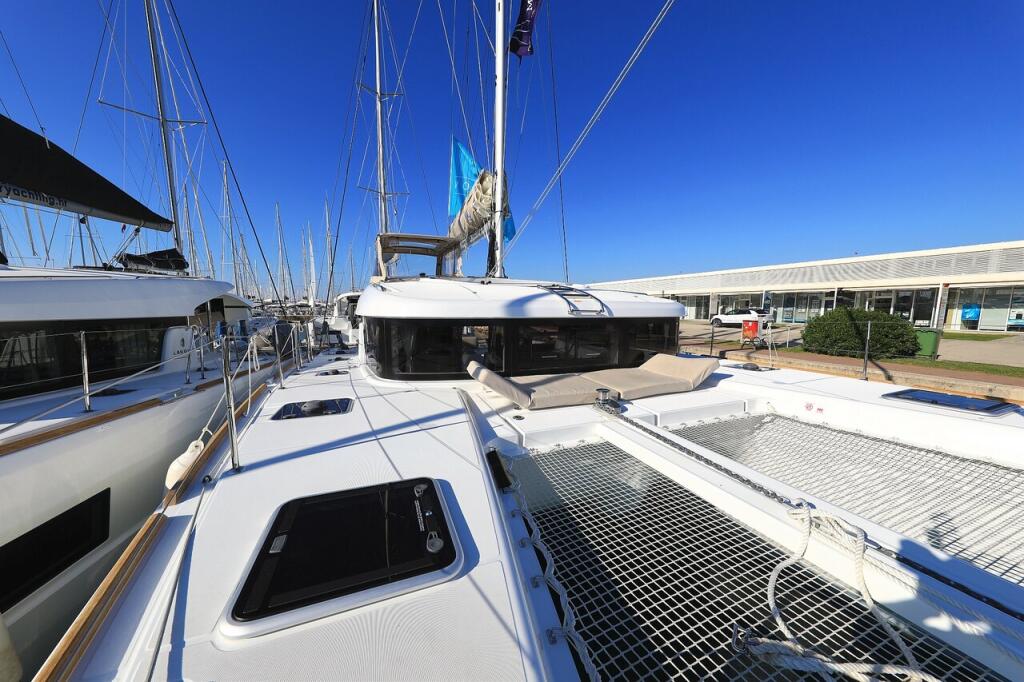 Catamaran 