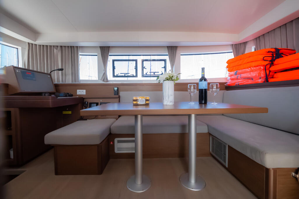 Catamaran 