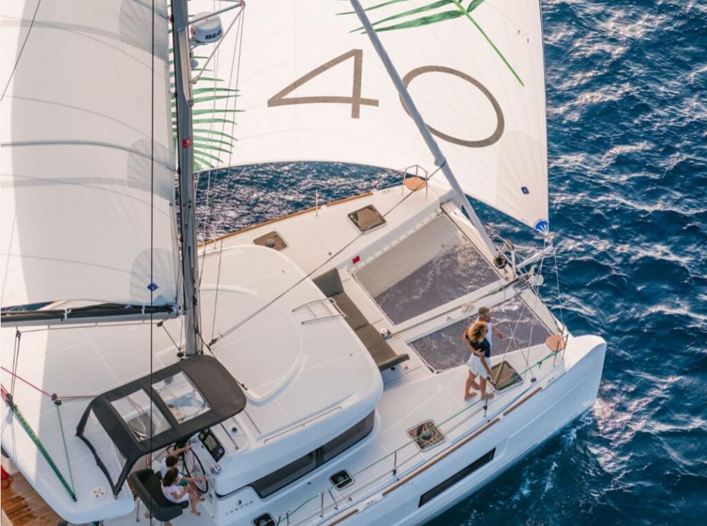 Catamaran 