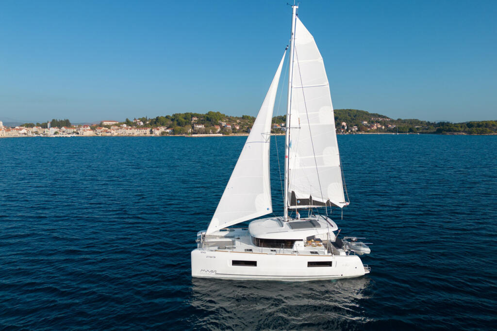 Catamaran 