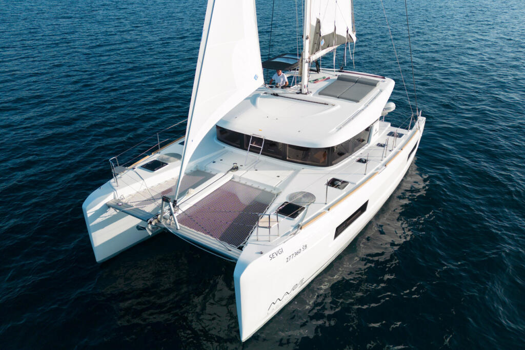 Catamaran 