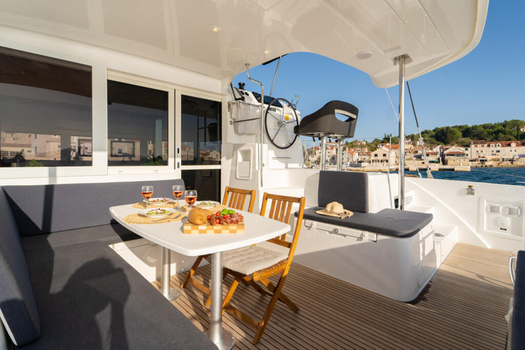 Catamaran 