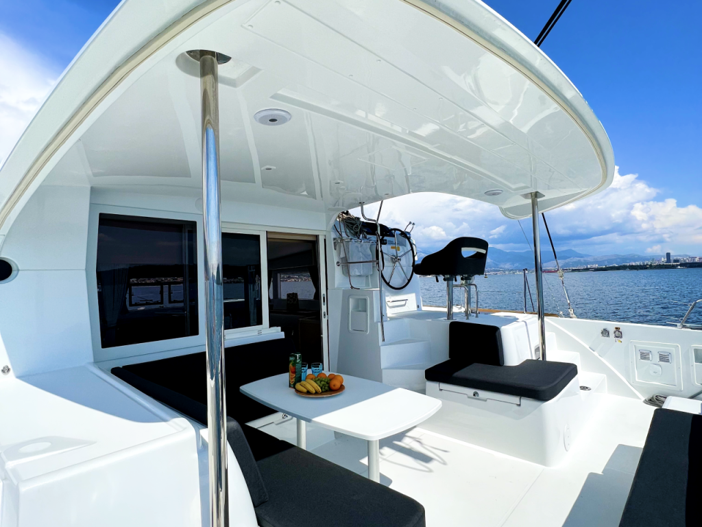Catamaran 