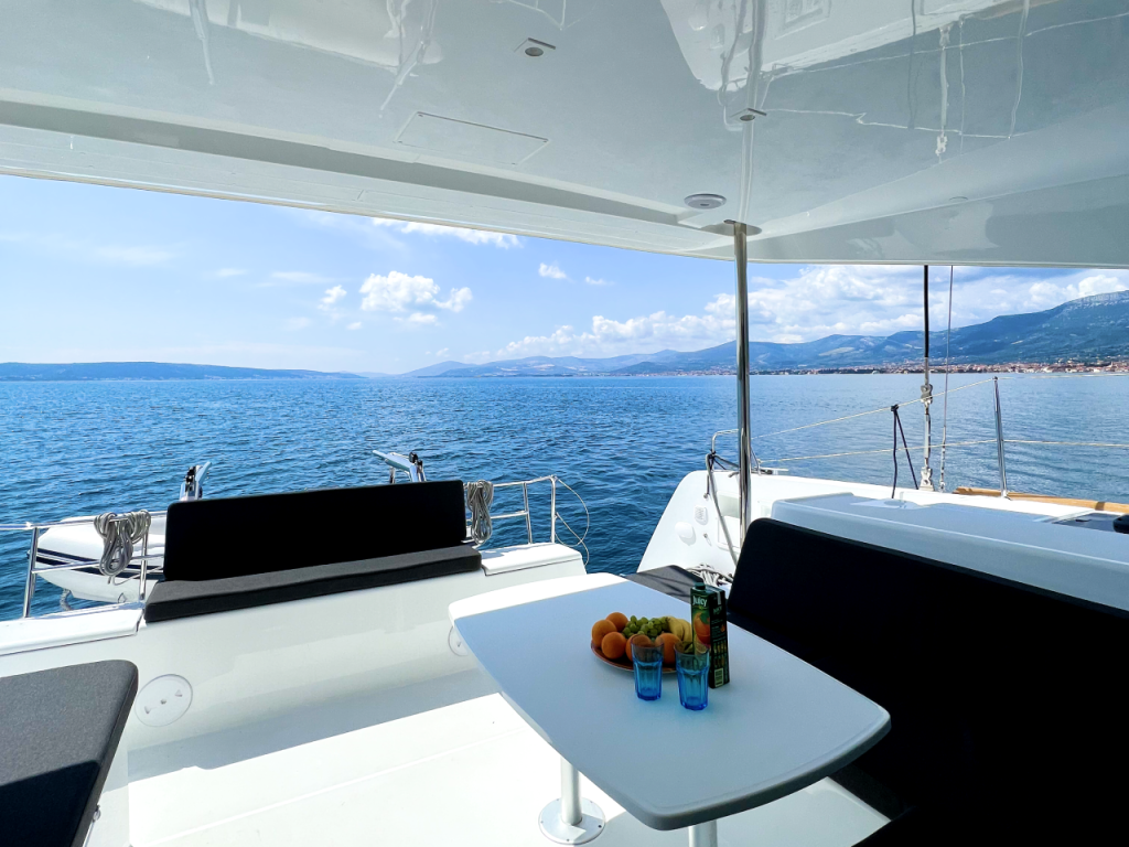 Catamaran 