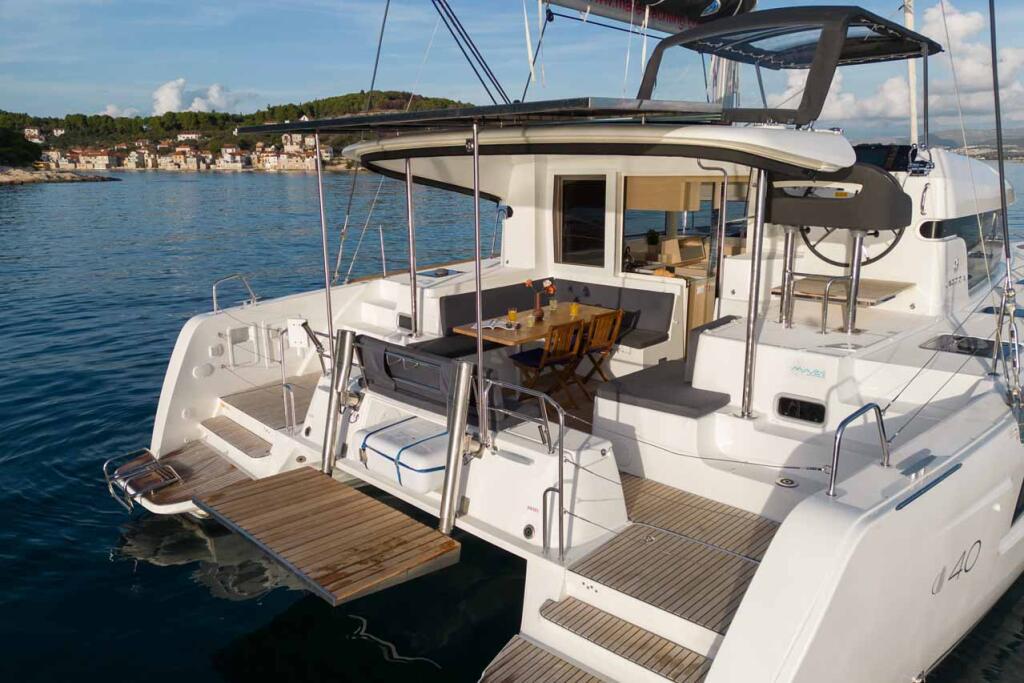 Catamaran 