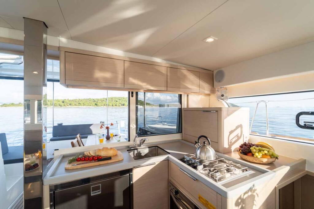 Catamaran 