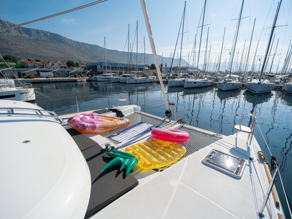 Catamaran 