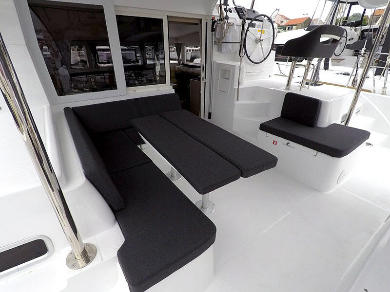 Catamaran 