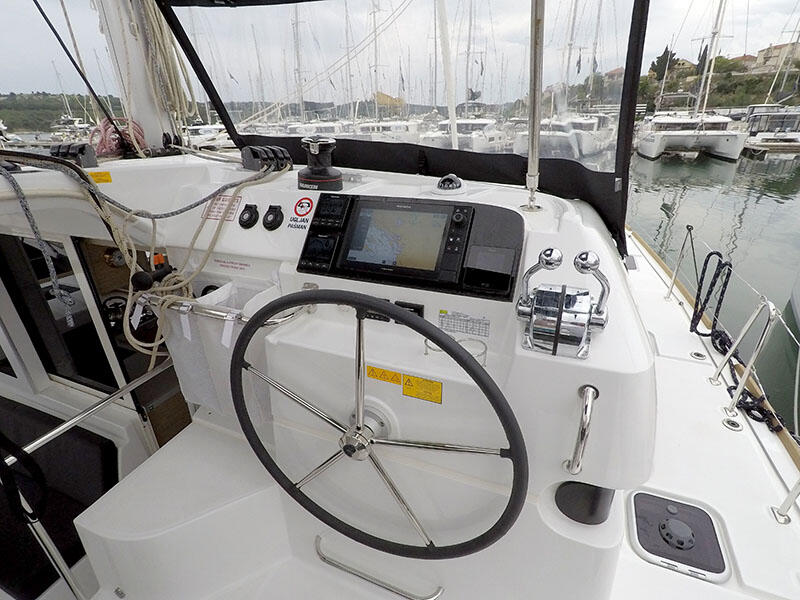 Catamaran 