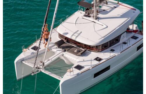 Catamaran 